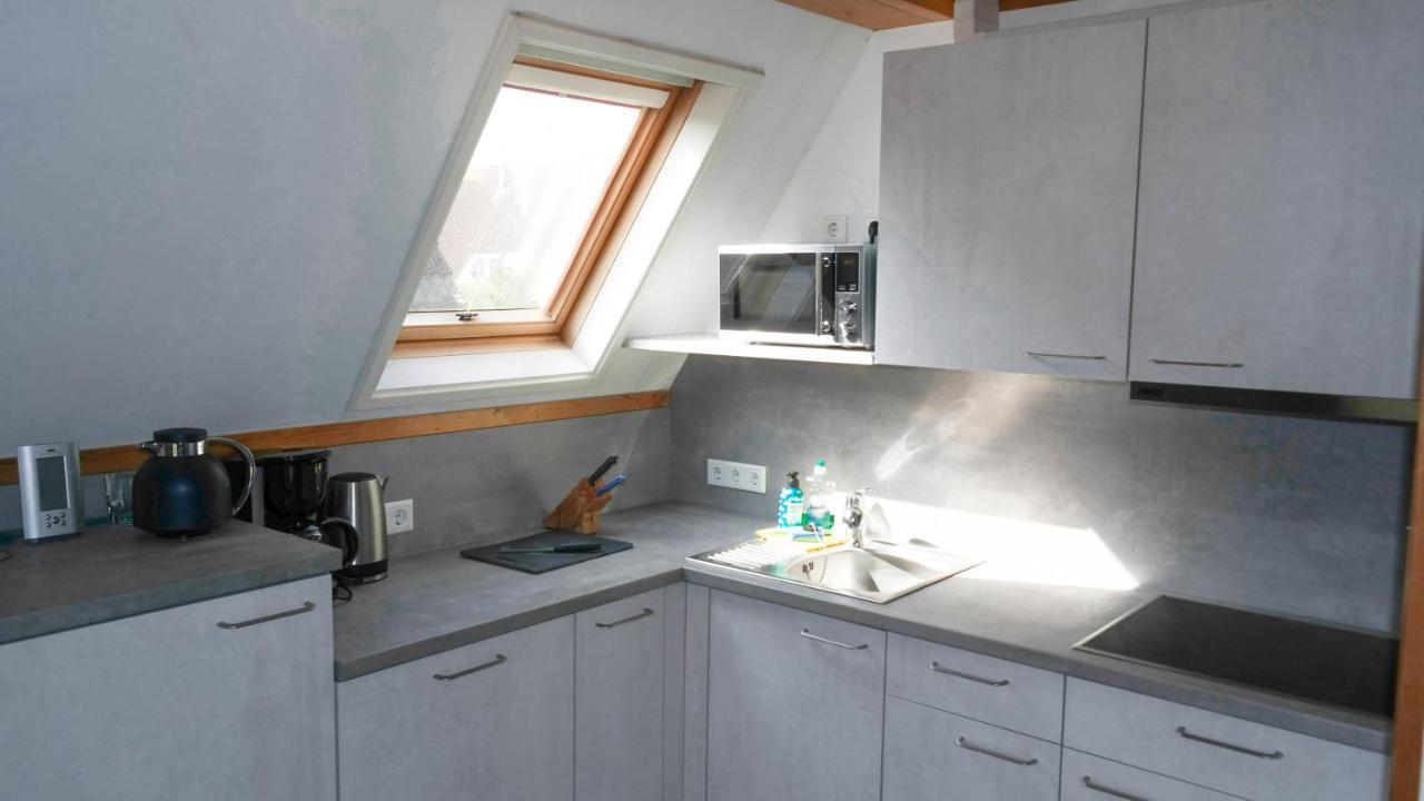 Marilu 6 Pers Allergy-Friendly House On A Typical Dutch Canal And Quiet Place Villa Anjum Bagian luar foto